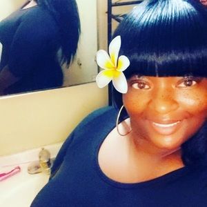 Meet your Posher, Latonya